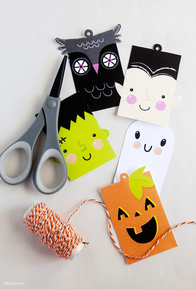 Free Printable Halloween Tags for Treat Bags + Gift Card Holder Tags